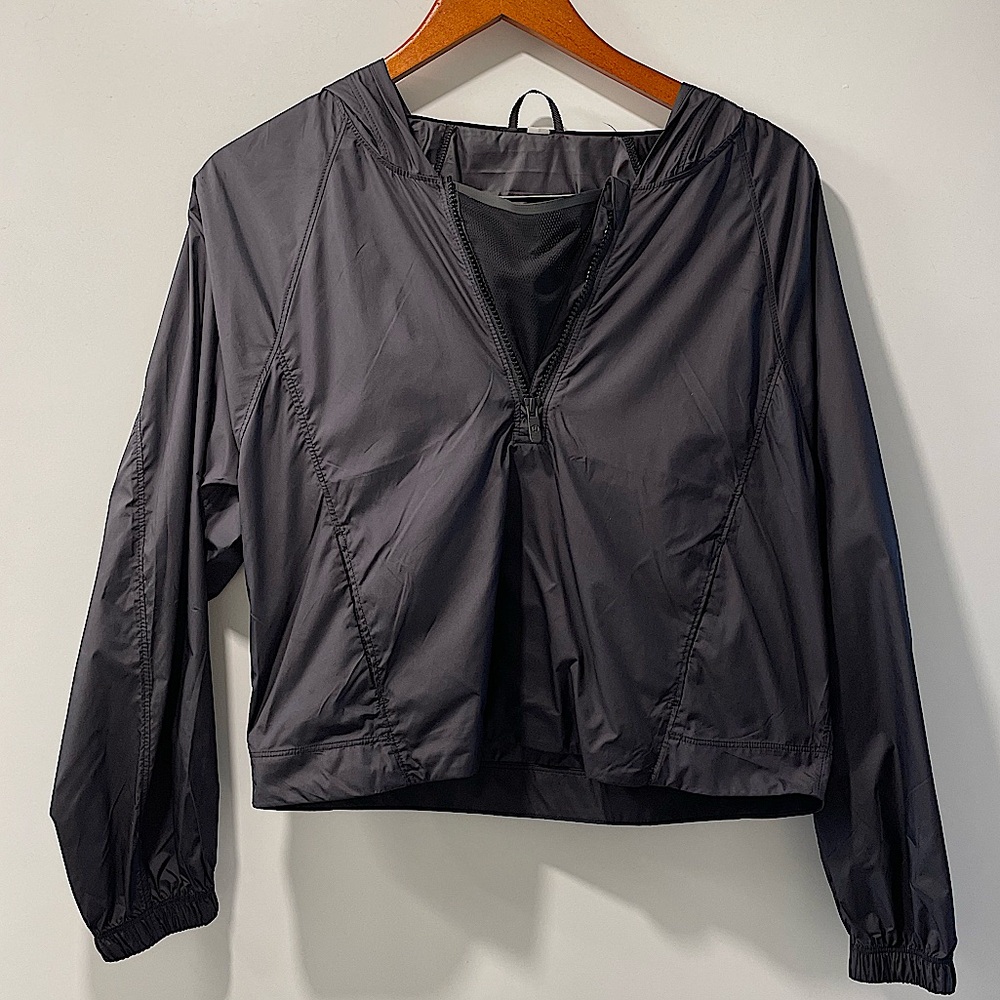 Lululemon cropped rain half zip lightweight hoodie